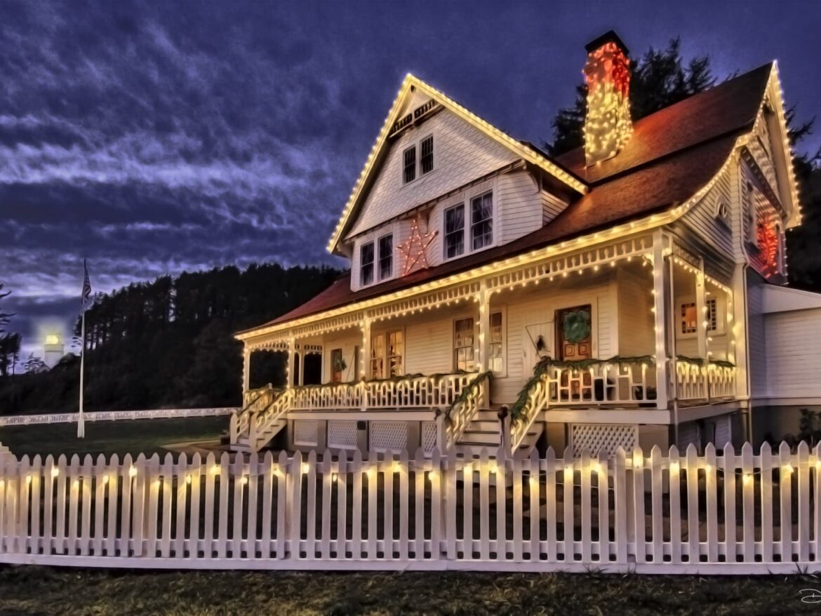 Private Holiday Parties at Heceta Lighthouse, Heceta Lighthouse B&amp;B